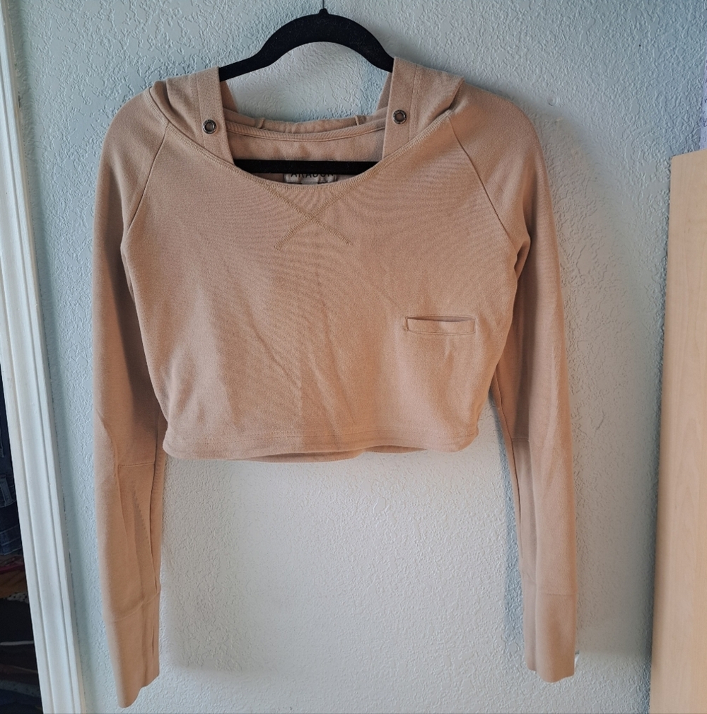 PARAGON Women's Tan Hoodie with Pocket Detail - Picture 2 of 7